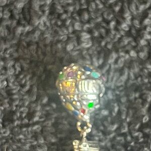 New Pandora Disneys up Balloon House